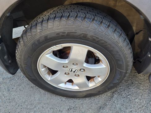 Used 2004 Honda Element EX image 25