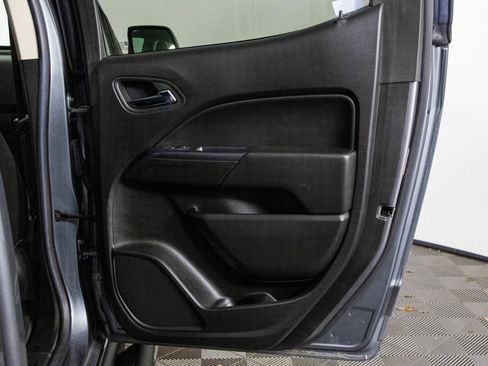 Used 2019 Chevrolet Colorado ZR2 image 36