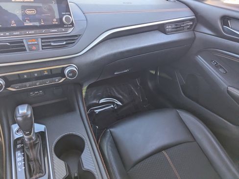 Certified 2022 Nissan Altima 2.5 SR image 19