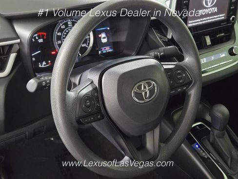 Used 2021 Toyota Corolla LE w/ LE Convenience Package FWD image 30