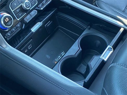 Used 2022 GMC Yukon Denali image 18