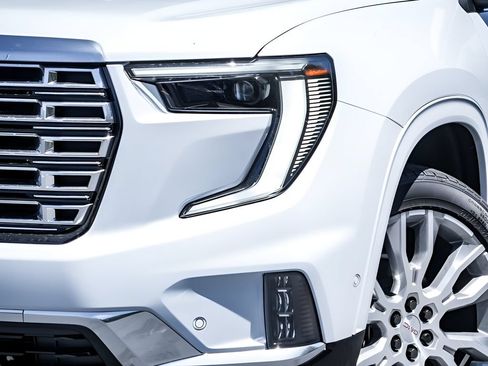 New 2026 GMC Acadia Denali w/ Super Cruise Package FWD image 3