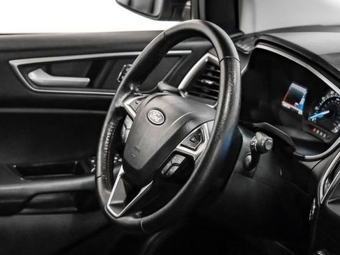 Used 2019 Ford Edge SEL w/ Equipment Group 201A FWD image 16