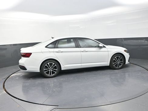 New 2026 Volkswagen Jetta Sport image 9