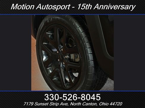 Used 2017 Jeep Renegade Altitude AWD/4WD image 38