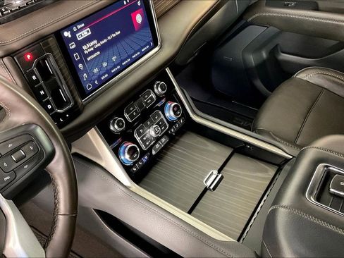 Used 2023 GMC Yukon Denali image 19