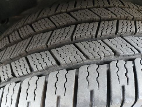 Used 2018 Chevrolet Tahoe LT image 18