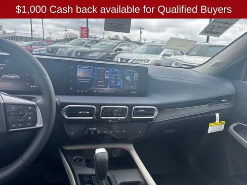New 2026 Nissan Sentra SL w/ Floor Mat Package FWD image 14