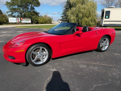 Used 2005 Chevrolet Corvette Convertible w/ Preferred Equipment Group RWD image 1