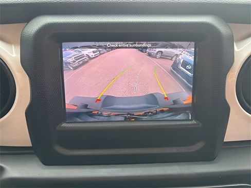 Used 2021 Jeep Wrangler Unlimited Islander image 13