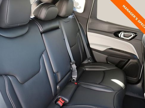 New 2026 Jeep Compass Limited image 17