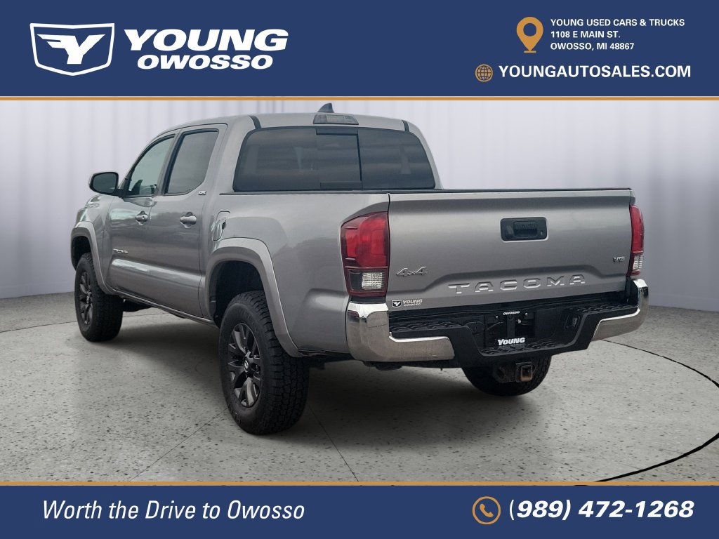 Used 2021 Toyota Tacoma SR5 AWD/4WD image 4
