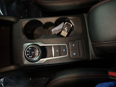 Used 2025 Ford Escape ST-Line image 28