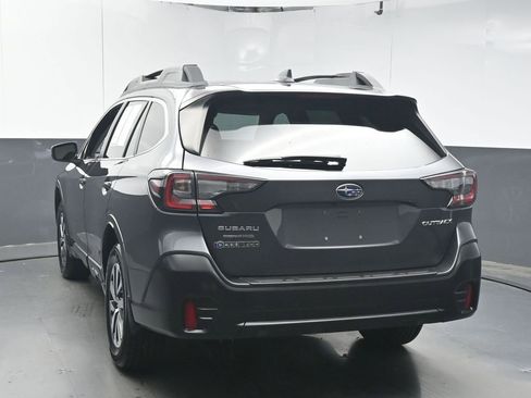 Used 2020 Subaru Outback Premium AWD/4WD image 6