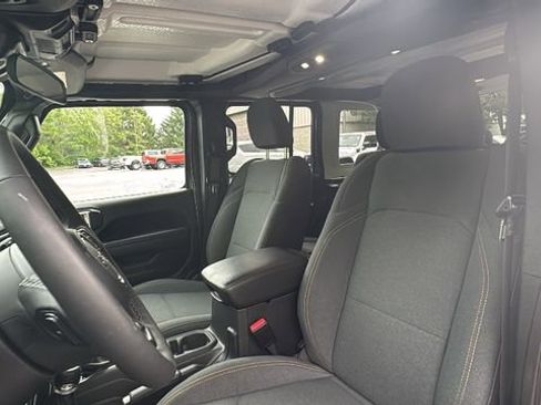 Used 2025 Jeep Wrangler Unlimited Sport S 4xe AWD/4WD image 30