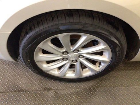 Used 2016 Buick LaCrosse Leather image 29