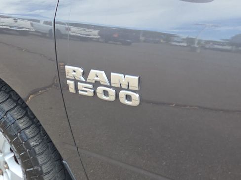 Used 2018 RAM 1500 Express RWD image 15