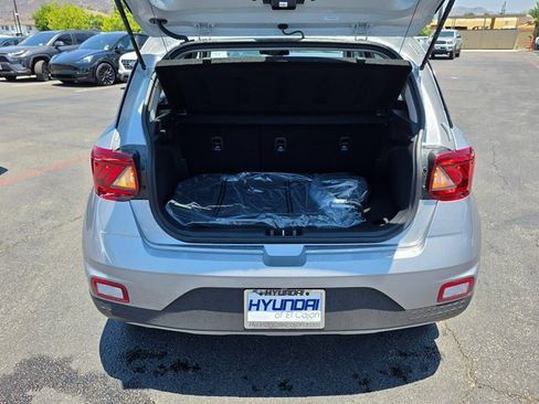 New 2025 Hyundai Venue SEL image 13