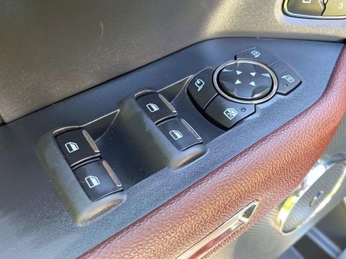 Used 2022 Ford Expedition Max Limited AWD/4WD image 14