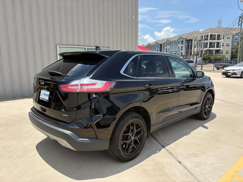 Used 2021 Ford Edge SEL w/ Convenience Package AWD/4WD image 8