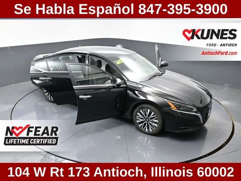 Used 2024 Nissan Altima 2.5 SV FWD image 54