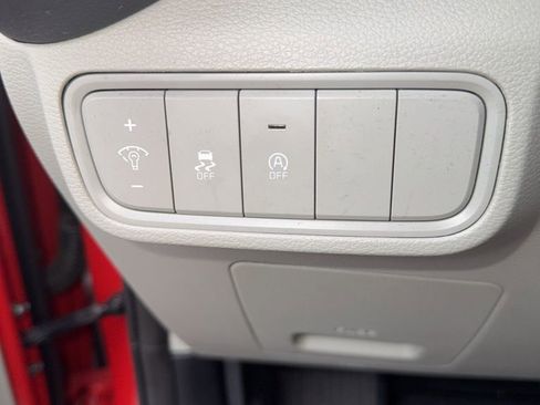 Certified 2023 Kia Soul LX FWD image 17