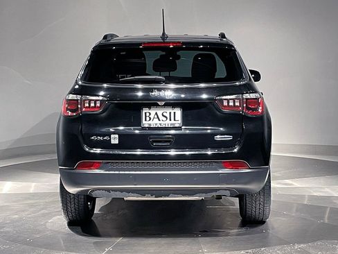 Used 2020 Jeep Compass Latitude w/ Cold Weather Group image 12