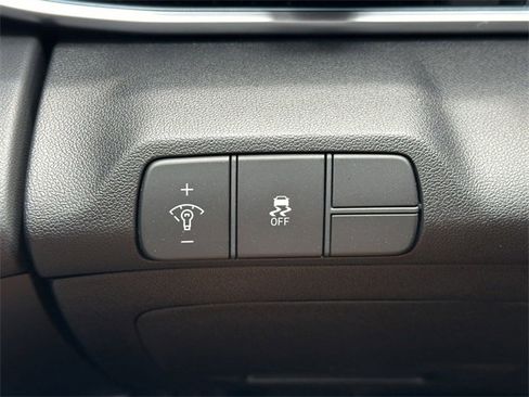 Used 2024 Hyundai Elantra SEL w/ Convenience Package image 36