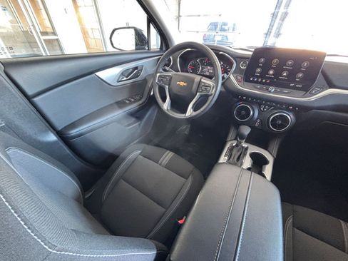 Used 2025 Chevrolet Blazer LT image 35