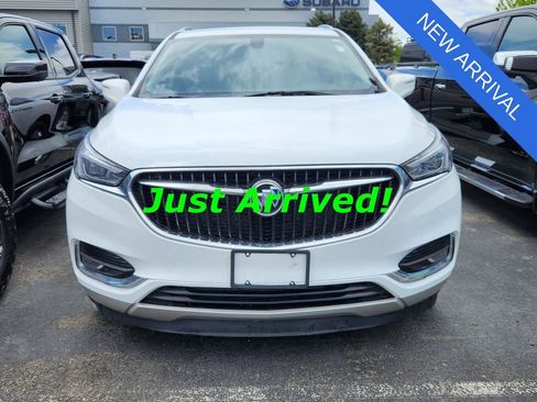 Used 2020 Buick Enclave Essence AWD/4WD image 2