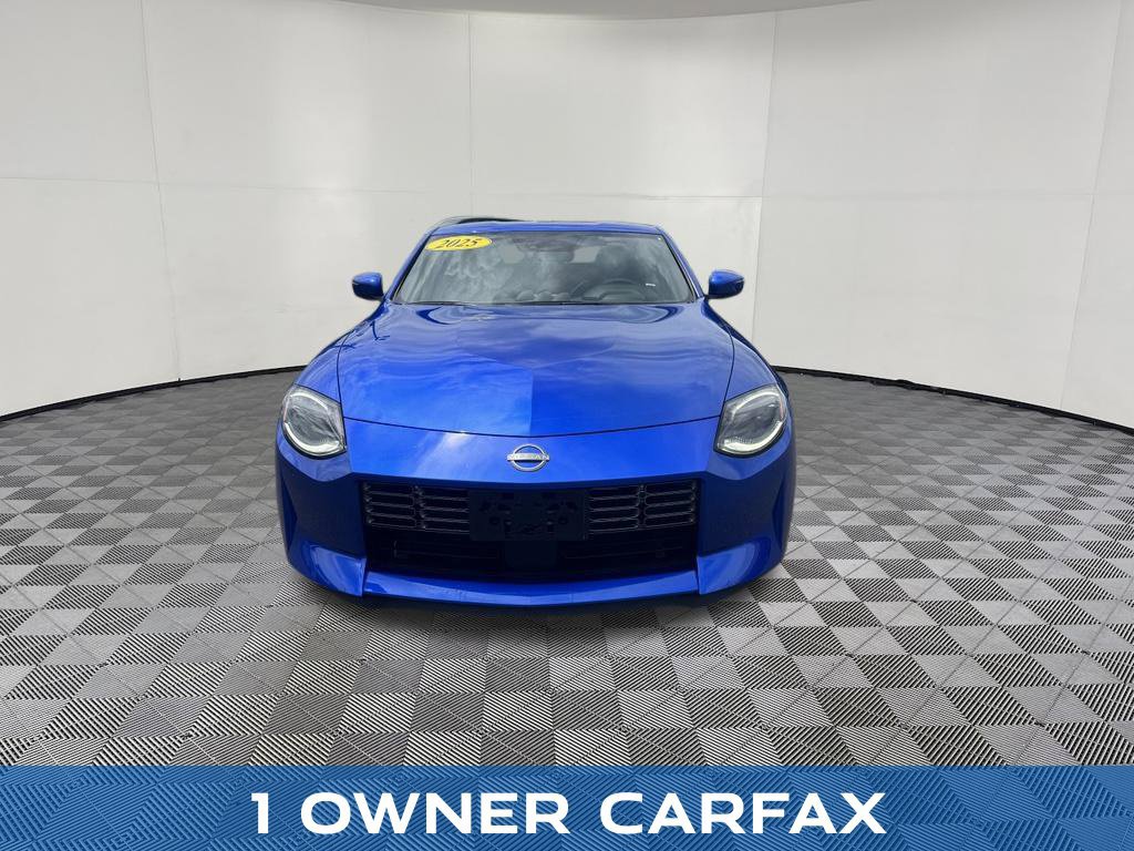 Used 2025 Nissan Z Performance w/ Floor Mat Package RWD image 3