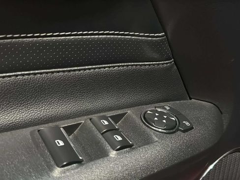 Used 2018 Ford Mustang GT Premium w/ Equipment Group 401A RWD image 13