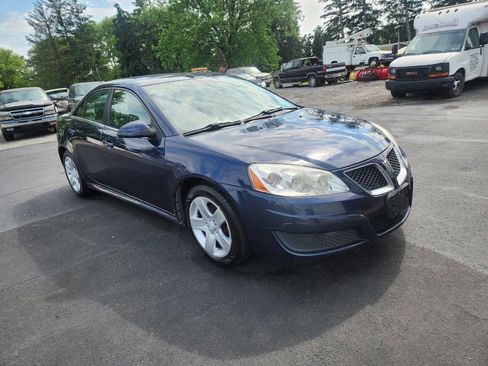 Used 2010 Pontiac G6 Sedan FWD image 1