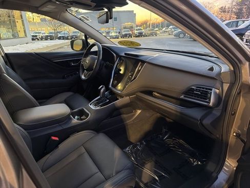 Used 2023 Subaru Outback Limited image 19
