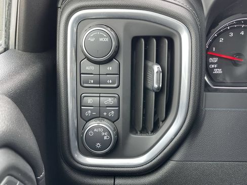 Used 2021 Chevrolet Silverado 1500 RST w/ Convenience Package II AWD/4WD image 27