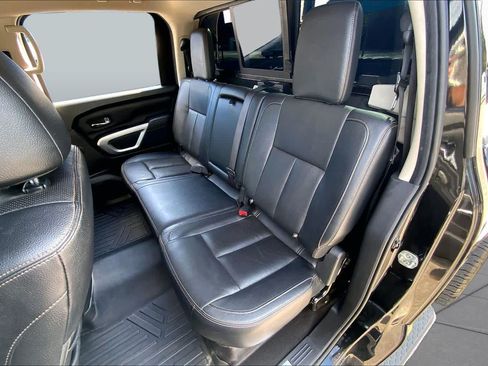 Used 2019 Nissan Titan SL w/ Chrome Package AWD/4WD image 21