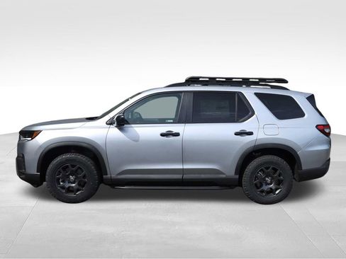 New 2026 Honda Pilot TrailSport image 5