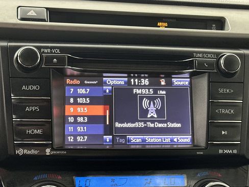 Used 2016 Toyota RAV4 XLE FWD image 18