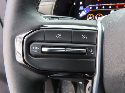 Used 2024 Chevrolet Colorado ZR2 w/ ZR2 Bison Edition image 22