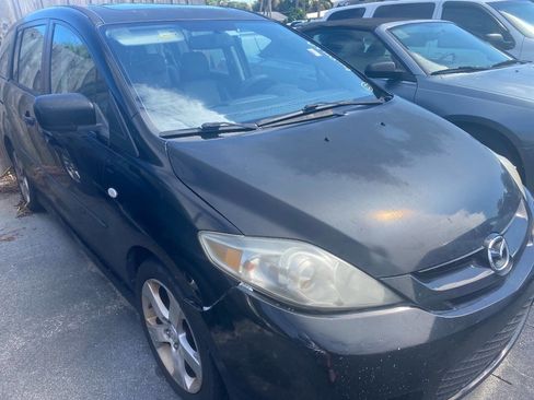 Used 2007 MAZDA MAZDA5 Touring image 2