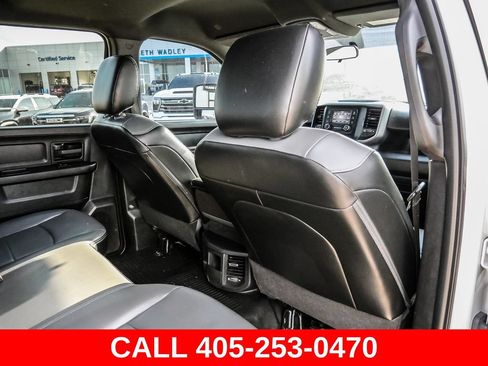 Used 2024 RAM 3500 Tradesman w/ Chrome Appearance Group AWD/4WD image 18