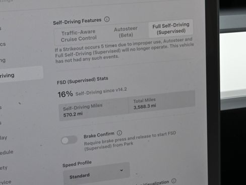 Used 2023 Tesla Model Y Long Range image 32