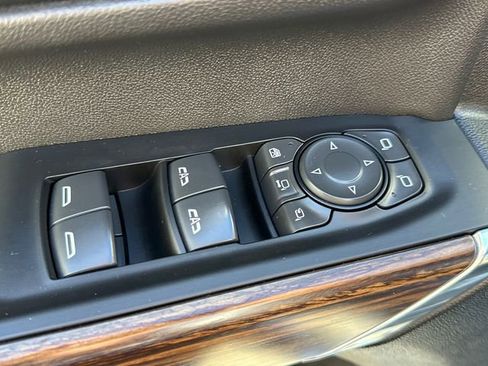 Used 2022 Chevrolet Silverado 2500 High Country w/ Z71 Off-Road Package image 22