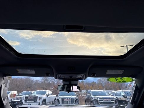 Certified 2023 GMC Sierra 1500 Elevation w/ Elevation Premium Package image 16