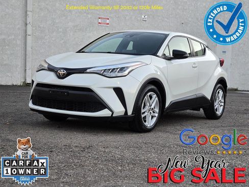 Used 2021 Toyota C-HR LE image 1