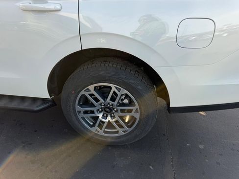 New 2026 Ford Expedition Active AWD/4WD image 7