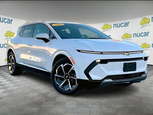 Used 2025 Chevrolet Equinox EV LT image 1
