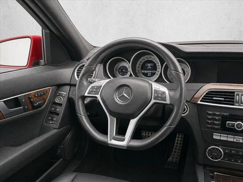 Used 2013 Mercedes-Benz C 250 Sedan image 25