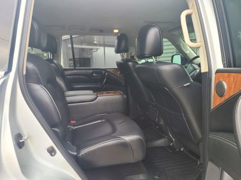 Used 2019 INFINITI QX80 Luxe AWD/4WD image 6