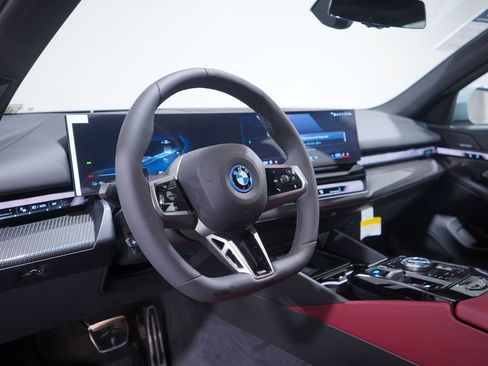 New 2026 BMW i5 eDrive40 w/ M Sport Package RWD image 6